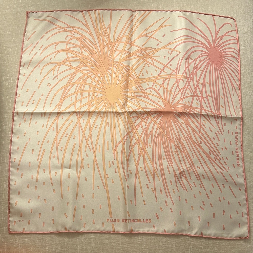 Authentic Hermès 
 silk scarf 45cm - Picture 4 of 6
